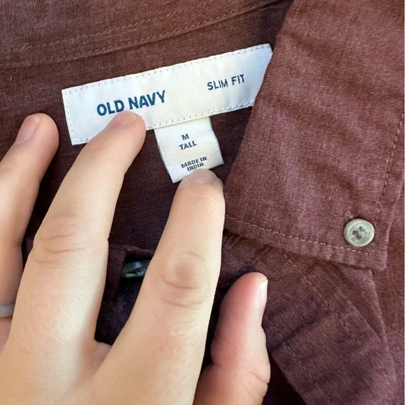 Old Navy Men's Maroon Shirt - Picture 2 of 2